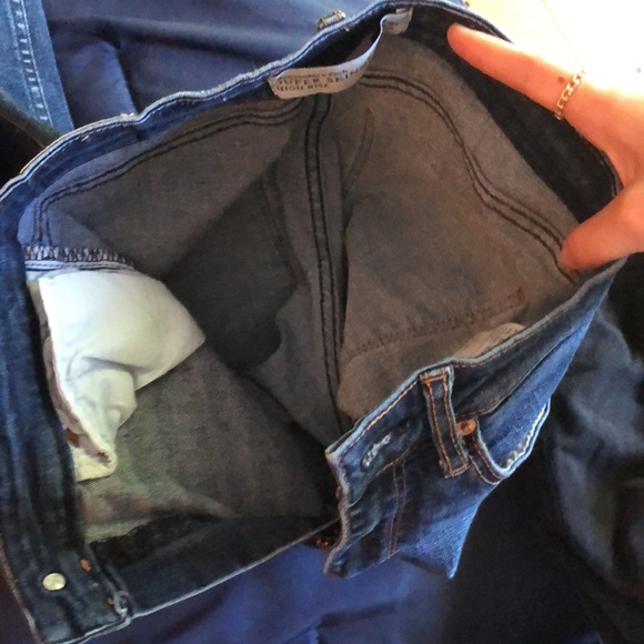 Abercrombie & Fitch Super Skinny High Rise Jeans. Size: 2s - Picture 10 of 12